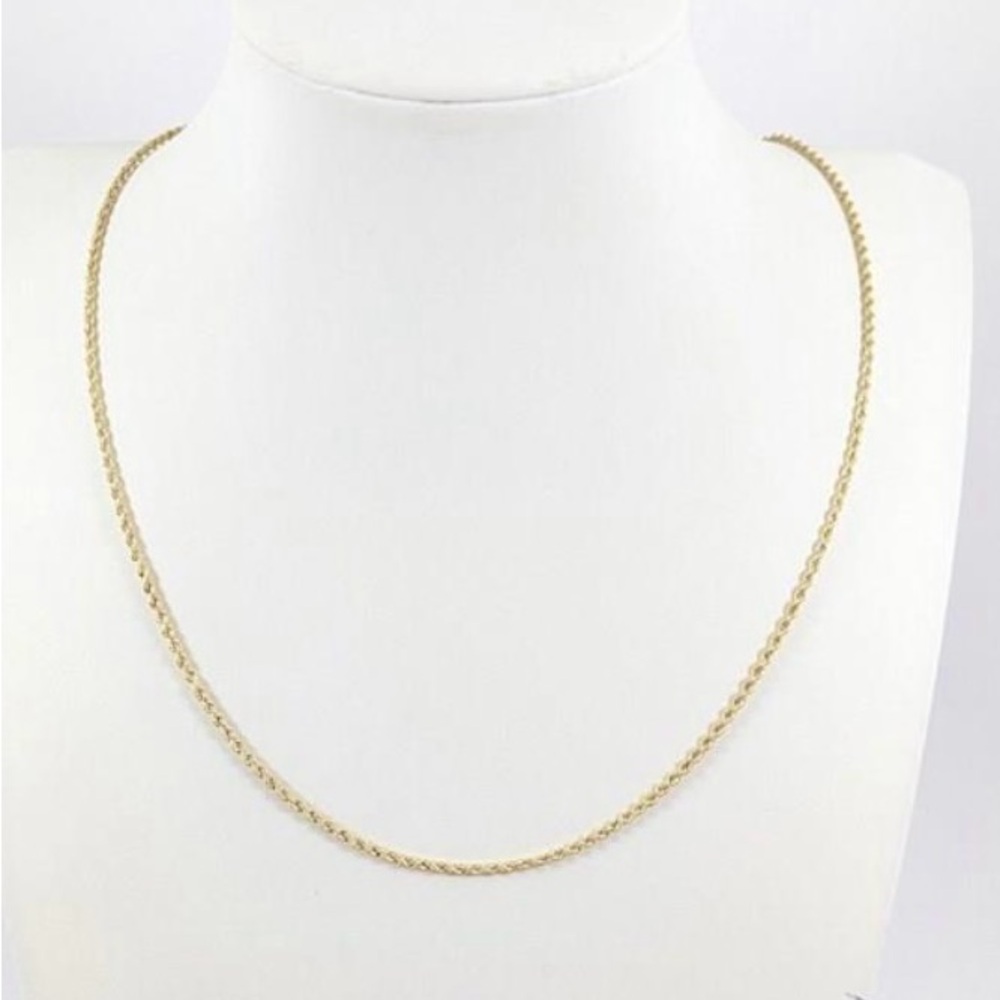 18.5" 10K Yellow Gold Rope Chain
Necklace 1.6g